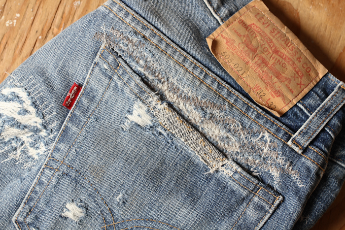vintage levi's ripped jeans